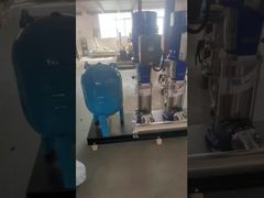 配管と圧力タンク付きステンレス鋼製マニホールド給水ブースターポンプセット